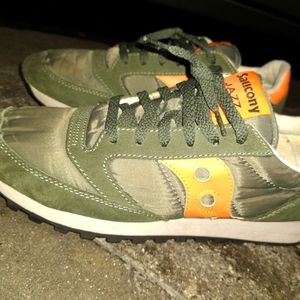 Saucony size 11 mens